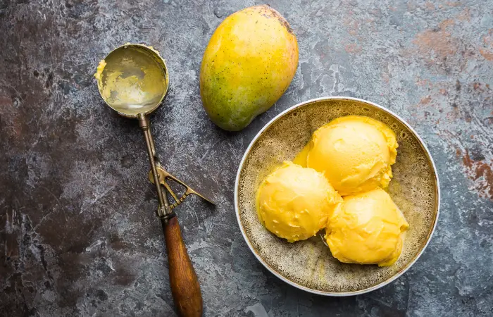 Homemade-mango-ice-cream