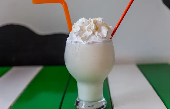 Milkshake-with-whipped-cream