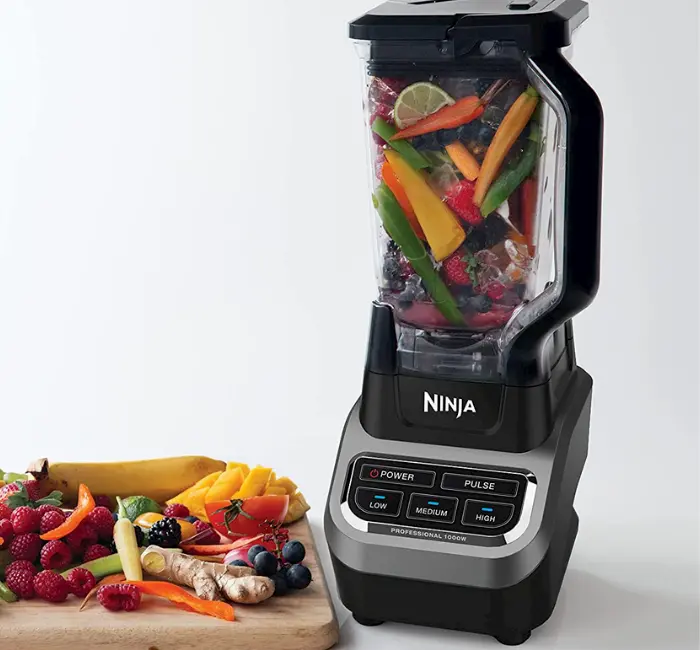 Ninja BL610 Professional 72 Oz Countertop Blender